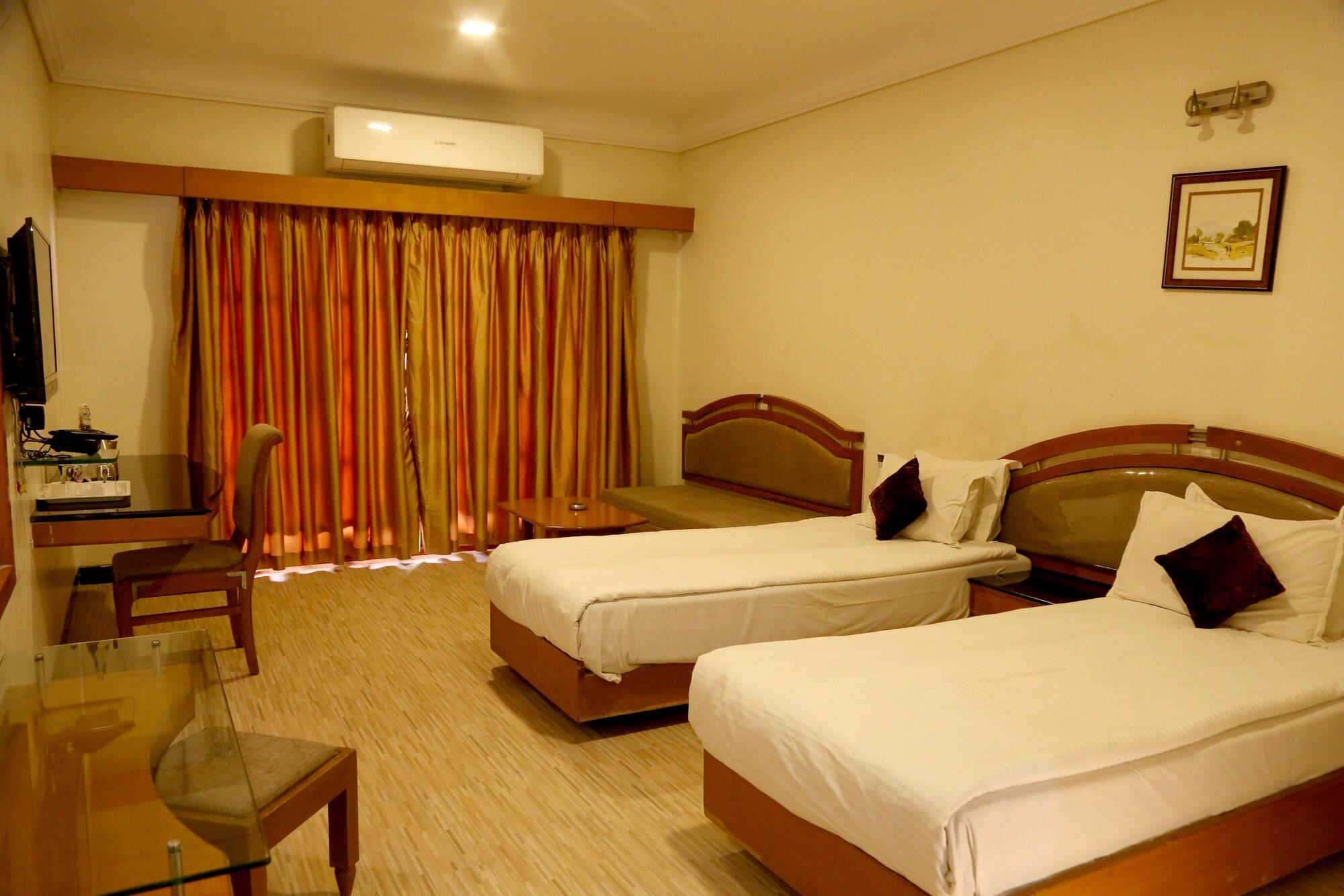Hotel AGC Aurangabad  Buitenkant foto